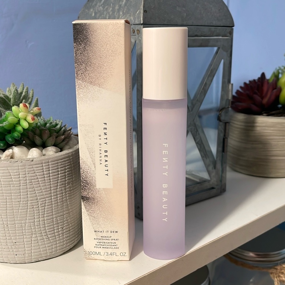 Fenty what it dew setting spray